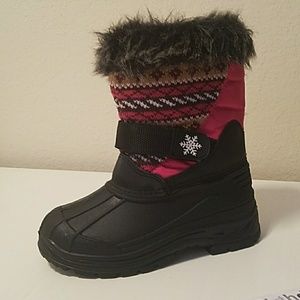 Girls transco trading fuchia snow boots